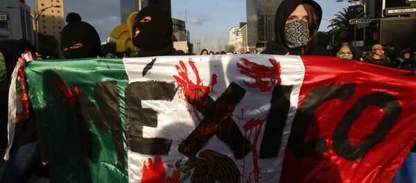 Protesta contra los feminicidios en México - Sputnik Mundo