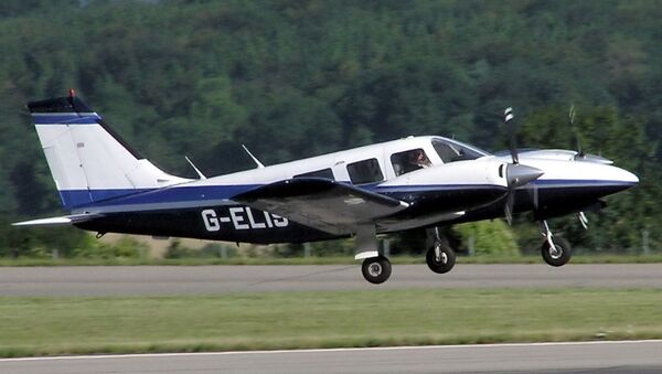 Un Piper PA-34 Seneca - Sputnik Mundo
