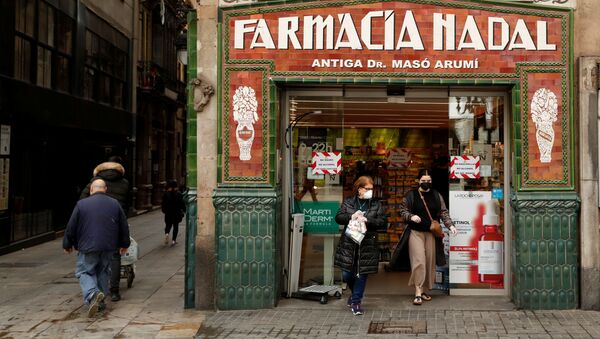Una farmacia en Barcelona - Sputnik Mundo