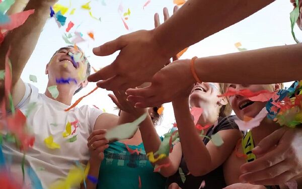 Taller de risoterapia - Sputnik Mundo