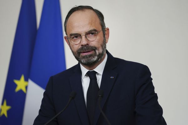 Dimite el primer ministro francés Édouard Philippe Dimite el primer ministro francés Édouard Philippe - Sputnik Mundo