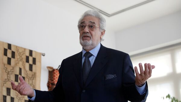 Plácido Domingo, el cantante español - Sputnik Mundo