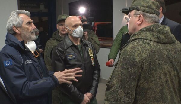 Solidaridad rusa: Moscú echa una mano a Italia para aplacar el coronavirus - Sputnik Mundo