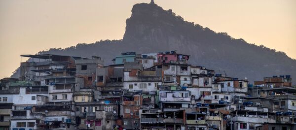 Una favela en Río de Janeiro, Brasil - Sputnik Mundo