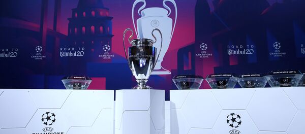 El trofeo del ganador de la Champions League - Sputnik Mundo