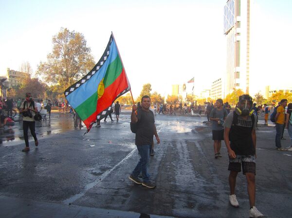 COVID-19, un paradójico salvavidas para Sebastián Piñera COVID-19, un paradójico salvavidas para Sebastián Piñera - Sputnik Mundo