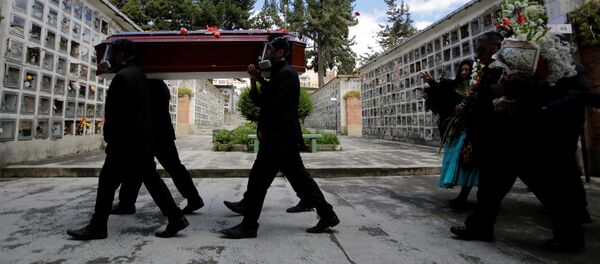 Un funeral en Bolivia (imagen referencial) - Sputnik Mundo