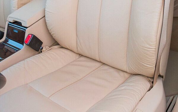 Asiento de un BMW E38 740i - Sputnik Mundo