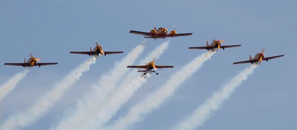 Grupo acrobático ruso 'First flight' ('Primer vuelo') - Sputnik Mundo