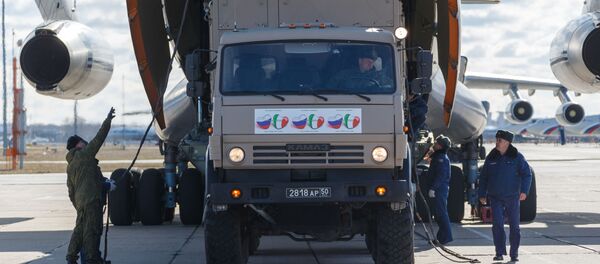 La ayuda rusa a Italia - Sputnik Mundo