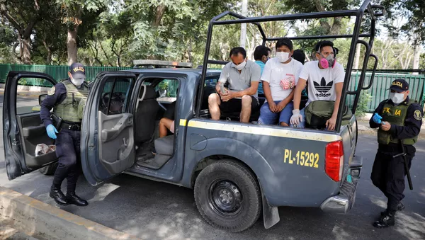 Detenidos en Perú por incumplir las medidas del estado de emergencia - Sputnik Mundo