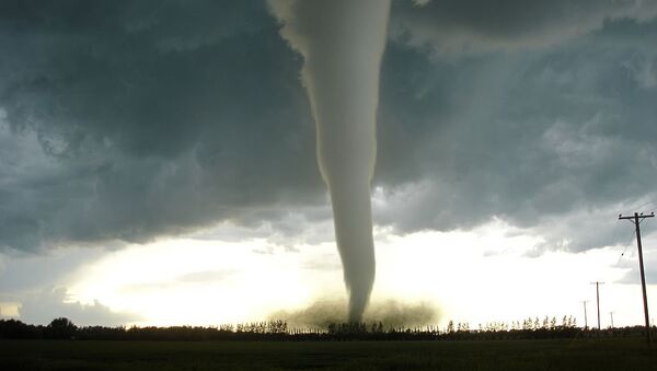 Un tornado  - Sputnik Mundo