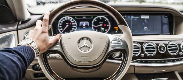 Un coche Un coche - Sputnik Mundo