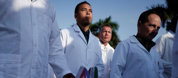 Médicos cubanos - Sputnik Mundo
