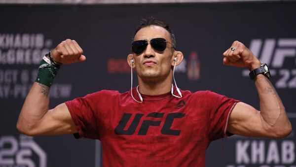 Tony Ferguson, luchador de MMA - Sputnik Mundo