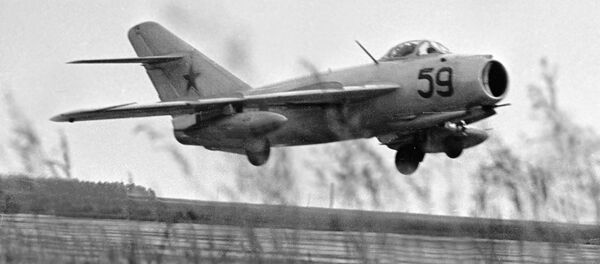 Un caza MiG-17 - Sputnik Mundo