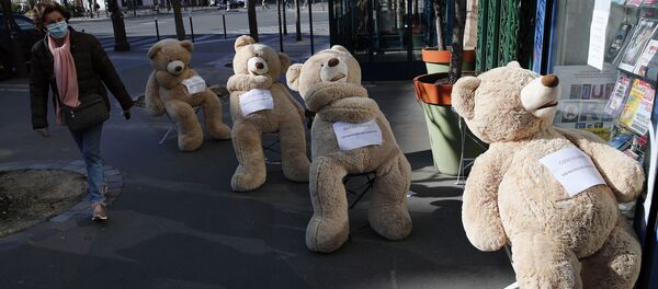 Distanciamiento social: así trata de contener el coronavirus el mundo - Sputnik Mundo