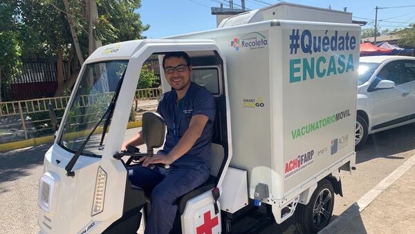Vacunatorio eléctrico en la comuna de Recoleta, Santiago de Chile - Sputnik Mundo