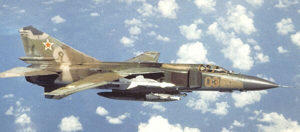Un MiG-23 en vuelo - Sputnik Mundo