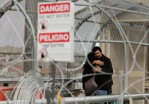 El amor, el arma que ayuda a alegrarnos la vida en plena pandemia El amor, el arma que ayuda a alegrarnos la vida en plena pandemia - Sputnik Mundo