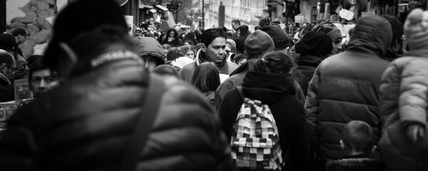 Calle bulliciosa (imagen referencial) - Sputnik Mundo