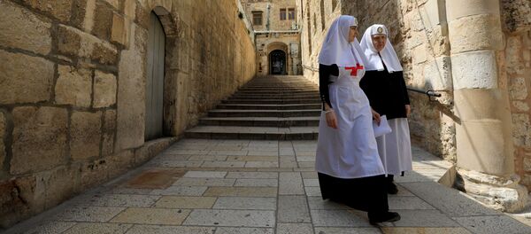 Dos monjas en las calles de Jerusalén - Sputnik Mundo