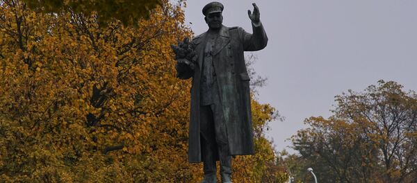 El monumento al mariscal soviético Iván Kónev que liberó Praga de los nazis - Sputnik Mundo