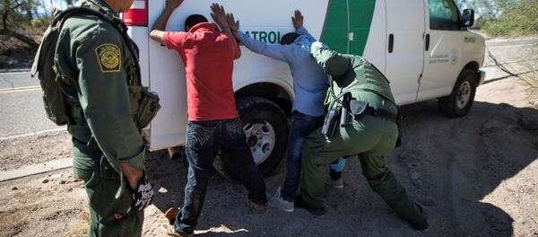 Policía fronteriza de EEUU - Sputnik Mundo