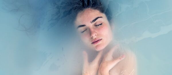 La foto 'La canción de una sirena', de un fotógrafo español, presentada en el concurso The World's Best Photos of #Water2020. - Sputnik Mundo