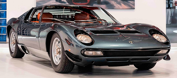 Lamborghini Miura SV - Sputnik Mundo