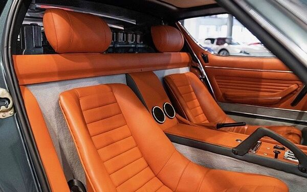 El interior de Lamborghini Miura SV - Sputnik Mundo