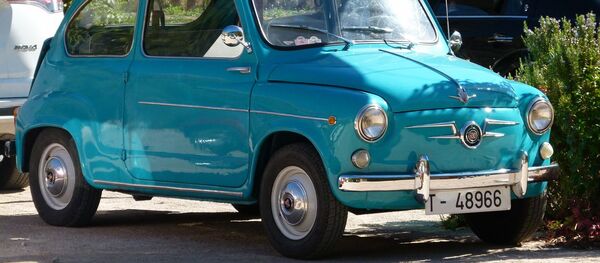 Un SEAT 600 - Sputnik Mundo