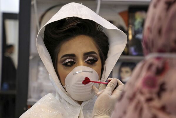 El amor en los tiempos del COVID-19: así son las bodas en medio a la pandemia

 - Sputnik Mundo