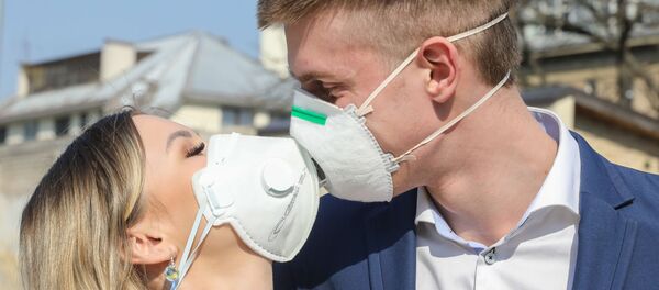 El amor en los tiempos del COVID-19: así son las bodas en medio a la pandemia
 - Sputnik Mundo