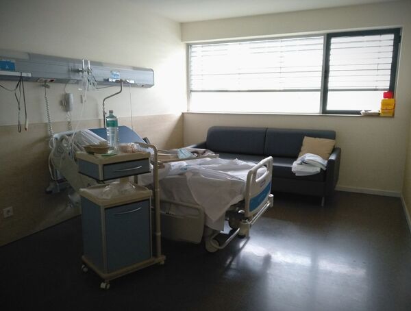 Oxígeno, convulsiones y ocho días en el hospital: así superó el coronavirus un periodista de Sputnik - Sputnik Mundo