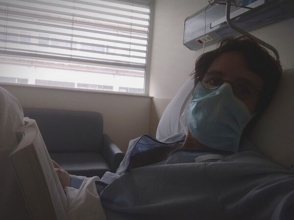 Oxígeno, convulsiones y ocho días en el hospital: así superó el coronavirus un periodista de Sputnik - Sputnik Mundo