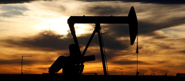 Extracción de petróleo (imagen referencial) - Sputnik Mundo