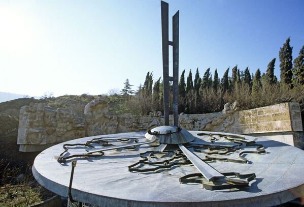 Ernst Neizvestni: un artista de luto y un hombre de libertad
Ernst Neizvestni: un artista de luto y un hombre de libertad
- Sputnik Mundo