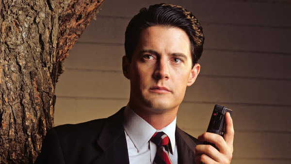 El agente especial Dale Cooper, interpretado por Kyle McLachlan El agente especial Dale Cooper, interpretado por Kyle McLachlan - Sputnik Mundo