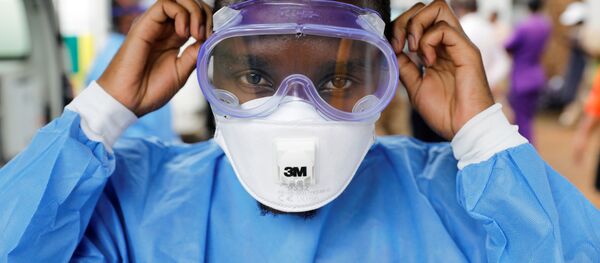 Un médico en Kenia - Sputnik Mundo