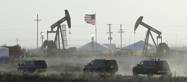 Las plataformas de extracción de petróleo - Sputnik Mundo