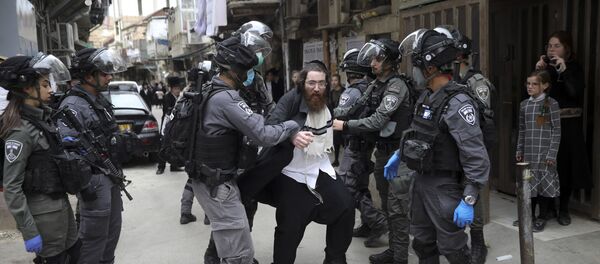 La detención de un judío ultraortodoxo en Jerusalén - Sputnik Mundo