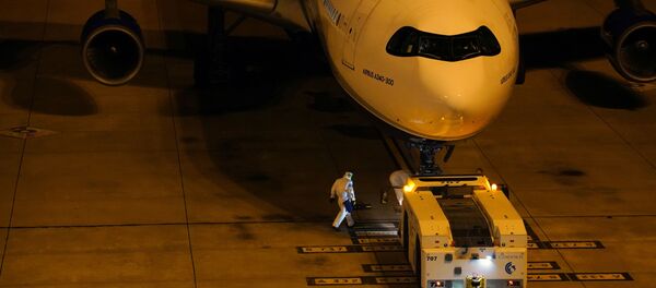 Repatriación de los ciudadanos de Aaustralia y Nueva Zelanda del crucero Greg Mortimer - Sputnik Mundo