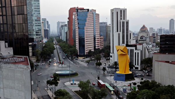 Ciudad de México se ve vacía por la pandemia del nuevo coronavirus - Sputnik Mundo