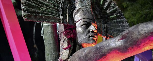 Escultura de azteca - Sputnik Mundo