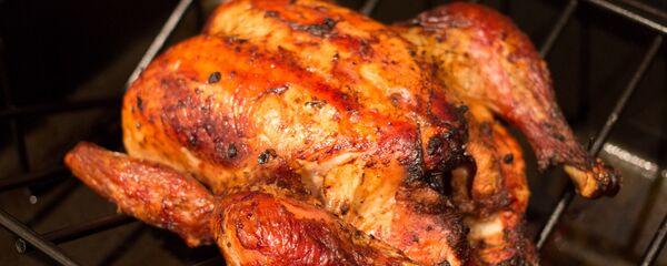 Pollo a la brasa (imagen referencial) - Sputnik Mundo