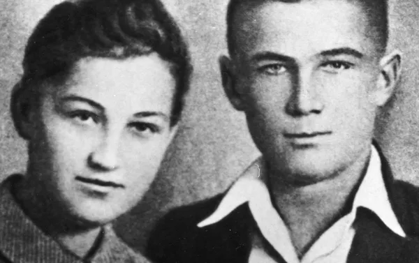 Zoya Kosmodemiánskaya y Alexandr Kosmodemianski - Sputnik Mundo
