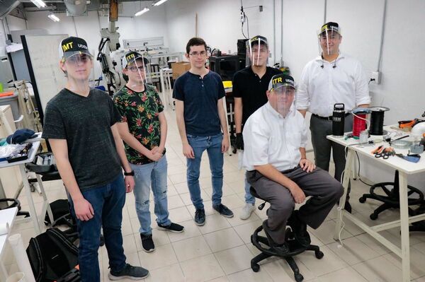 Estudiantes contra COVID-19: crean en México ventiladores automáticos al alcance de todos - Sputnik Mundo