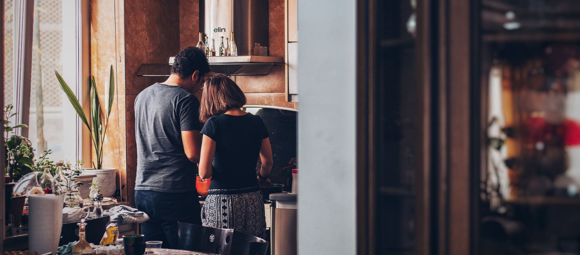 Una pareja en casa - Sputnik Mundo, 1920, 15.04.2020