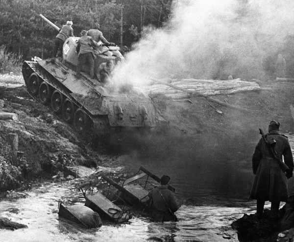 Golpe al corazón del Reich: cómo la URSS puso a Hitler de rodillas con la toma de Berlín Golpe al corazón del Reich: cómo la URSS puso a Hitler de rodillas con la toma de Berlín